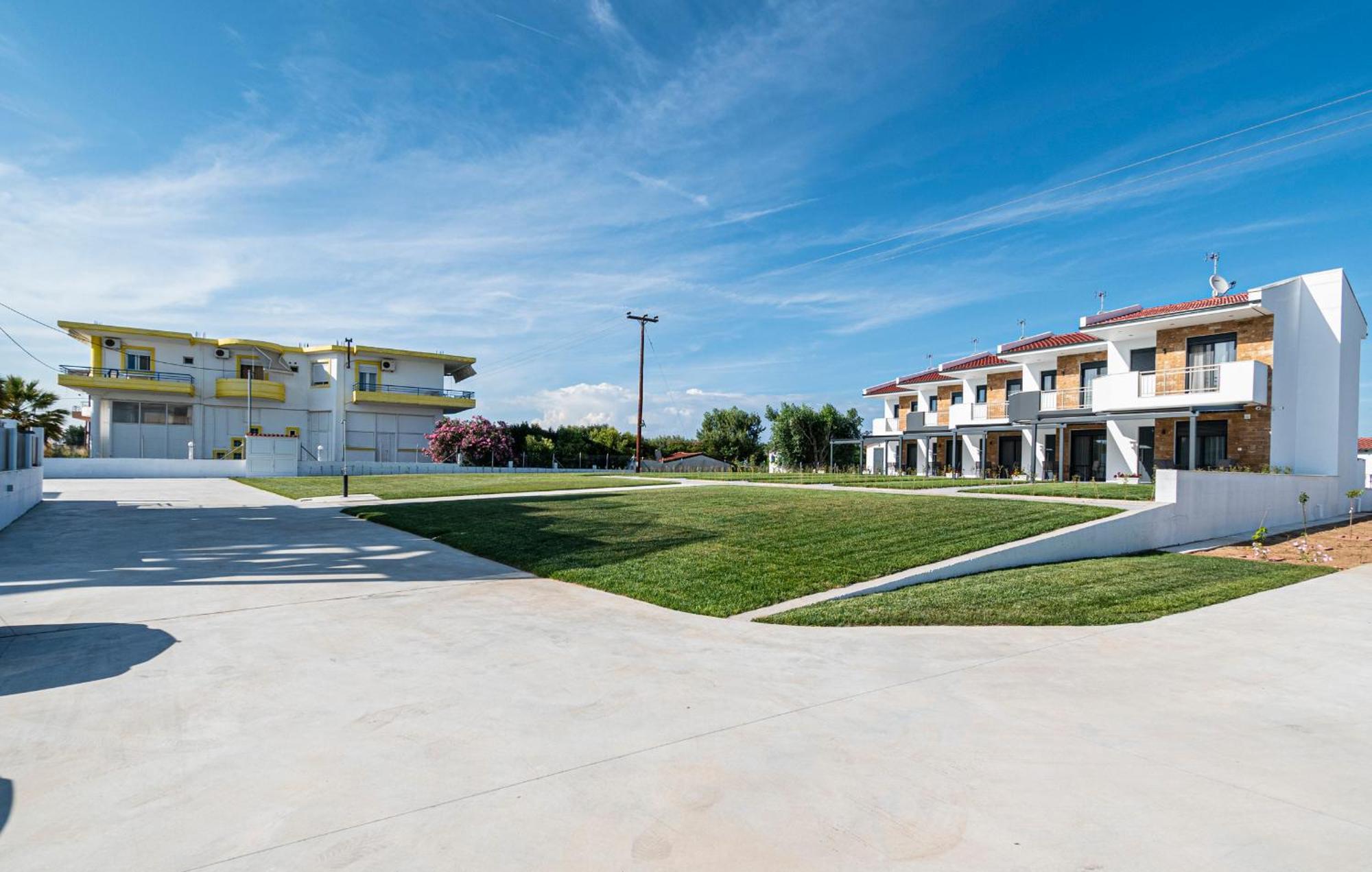 Chryssis Village By Travel Pro Services - Nea Potidaia Halkidiki 네아 포티데아 외부 사진